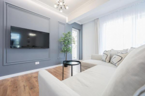 Brioni Flat, Oradea